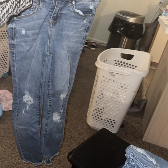 Girls distressed jeans size 10 - Picture 2 of 2